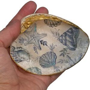 Clam shell, trinket dish, jewelry dish, beach decor handmade Decoupage cute 🐚
